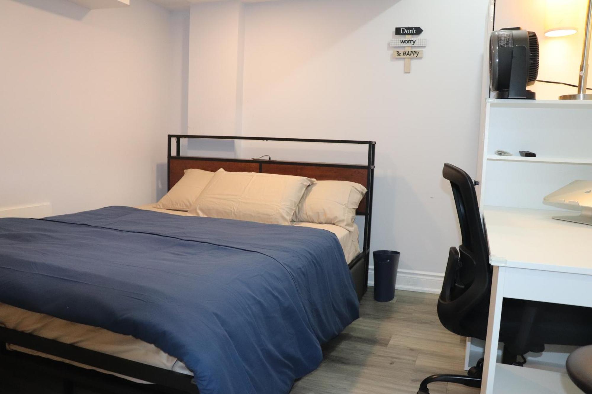 Garden 2 Bedroom Apt - Free Parking Wifi Laundry Workstation ブランプトン エクステリア 写真